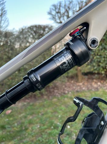 Used Canyon Lux Trail CF 6 2022 2022 Mountainbike — image 6 of 17