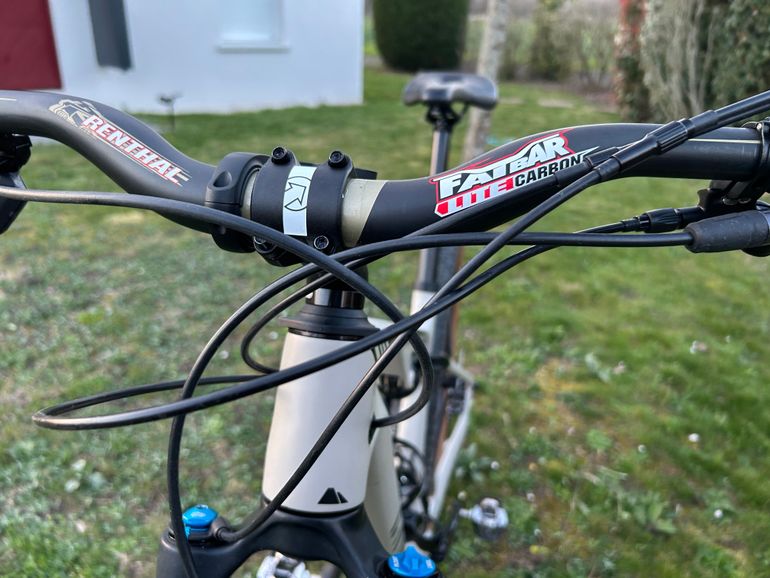 Used Canyon Lux Trail CF 6 2022 2022 Mountainbike — image 10 of 17
