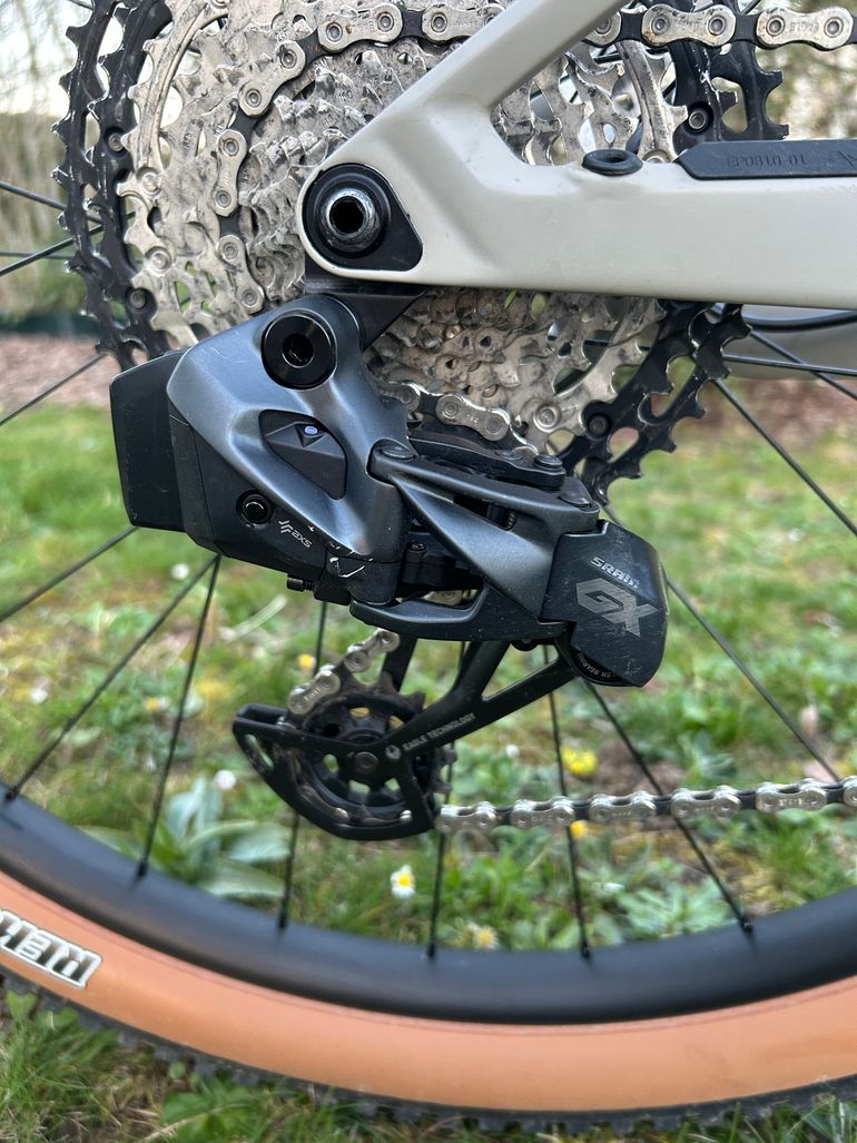 Used Canyon Lux Trail CF 6 2022 2022 Mountainbike — image 3 of 17
