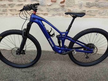 Used Trek TREK Fuel EXe 9.5 2024 Mountainbike — image 2 of 7