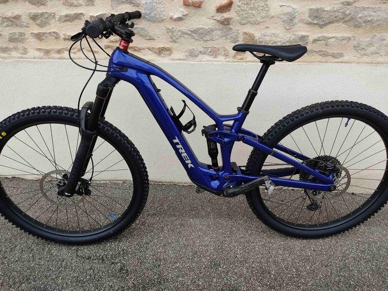 Used Trek TREK Fuel EXe 9.5 2024 Mountainbike — image 2 of 7