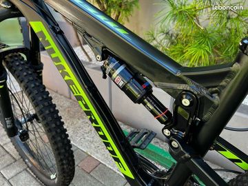 Used Nukeproof Mega AM 275 Comp 2023 Mountainbike, Black, 27.5 (650B) — image 9 of 9