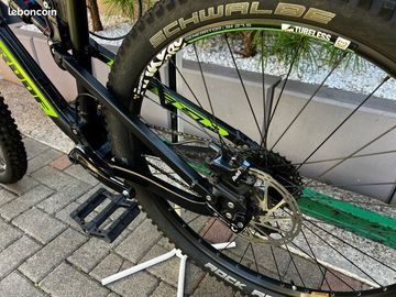 Used Nukeproof Mega AM 275 Comp 2023 Mountainbike, Black, 27.5 (650B) — image 7 of 9