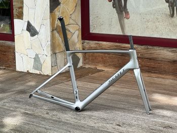 Used Scott Frame Set Addict RC Ultimate HMX Frameset 2026 Road & Gravel — image 2 of 4