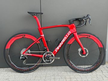 Brugt Pinarello DOGMA F SRAM RED ETAP AXS 2025 2025 Road & Gravel
