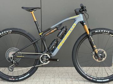 Używany Pinarello DOGMA XC 2025 2025 Mountainbike — zdjęcie 2 z 18