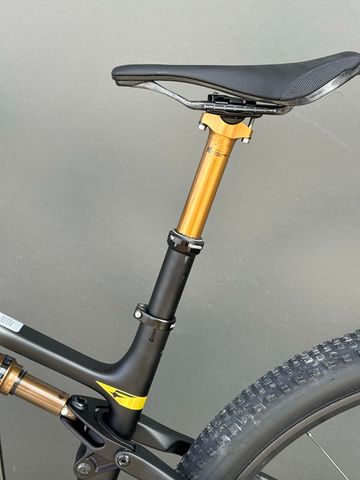 Używany Pinarello DOGMA XC 2025 2025 Mountainbike — zdjęcie 18 z 18