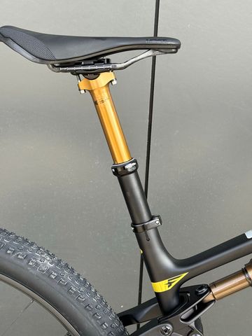 Używany Pinarello DOGMA XC 2025 2025 Mountainbike — zdjęcie 7 z 18