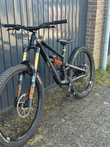 Gebrauchtes YT Industries Capra CORE 4 CF MX 2025 2025 Mountainbike, Schwarz, 29, 27.5 — Bild 3 von 16