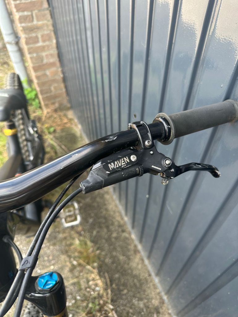 YT Industries Capra CORE 4 CF MX 2025 2025 Mountainbike d'occasion — image 9 sur 9
