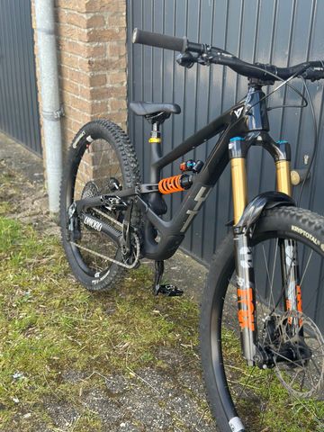 Gebrauchtes YT Industries Capra CORE 4 CF MX 2025 2025 Mountainbike, Schwarz, 29, 27.5 — Bild 5 von 16