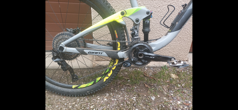 Used Giant Giant Trance 1.5 GE 2018 Mountainbike, Light Gray — image 2 of 3