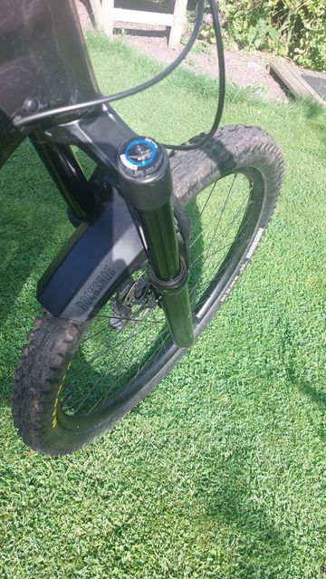 Used Trek Slash Gen6 2024 Mountainbike, Light Gray, Mixed — image 7 of 14