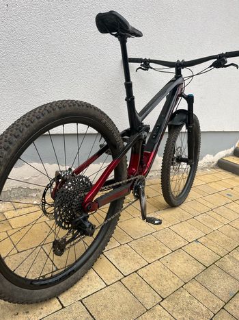 Used Trek Fuel EX 9.8 2020 2020 Mountainbike, Black, 27.5, 29 — image 2 of 5