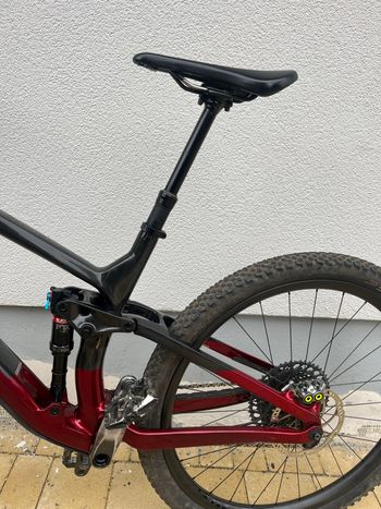 Used Trek Fuel EX 9.8 2020 2020 Mountainbike, Black, 27.5, 29 — image 3 of 5