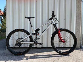 RAAW, Raaw Jibb V1 XL