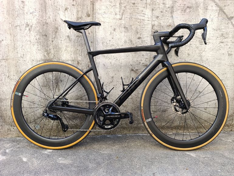 Used BMC Teammachine SLR 01 TWO 2023 2023 Road & Gravel, Black — image 1 of 6