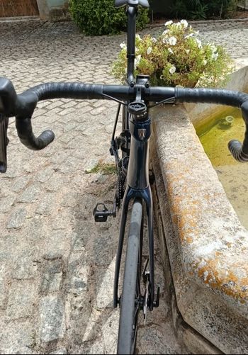 Used Trek Émonda SL 7 2023 2023 Road & Gravel — image 9 of 10
