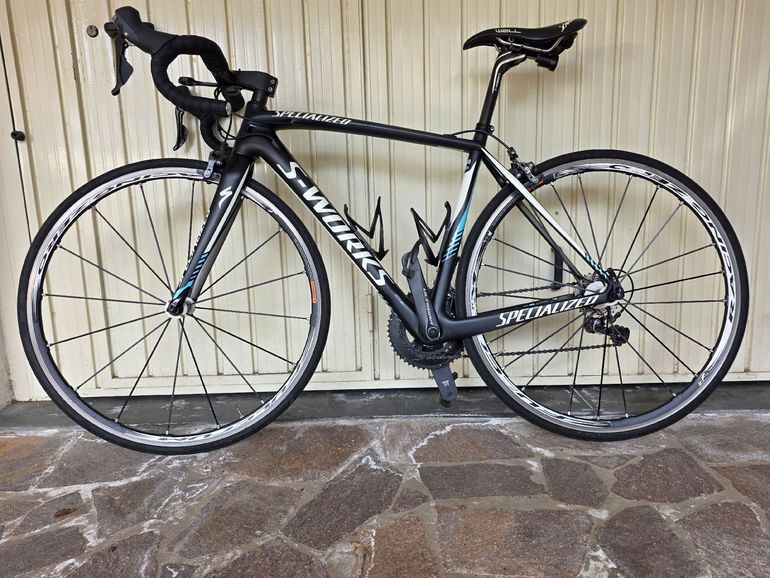 Used Specialized Tarmac Shimano Ultegra 2014 Road & Gravel, Black — image 1 of 13