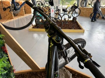 Tweedehands CUBE Two15 Shimano Saint 2023 Mountainbike — afbeelding 9 van 11