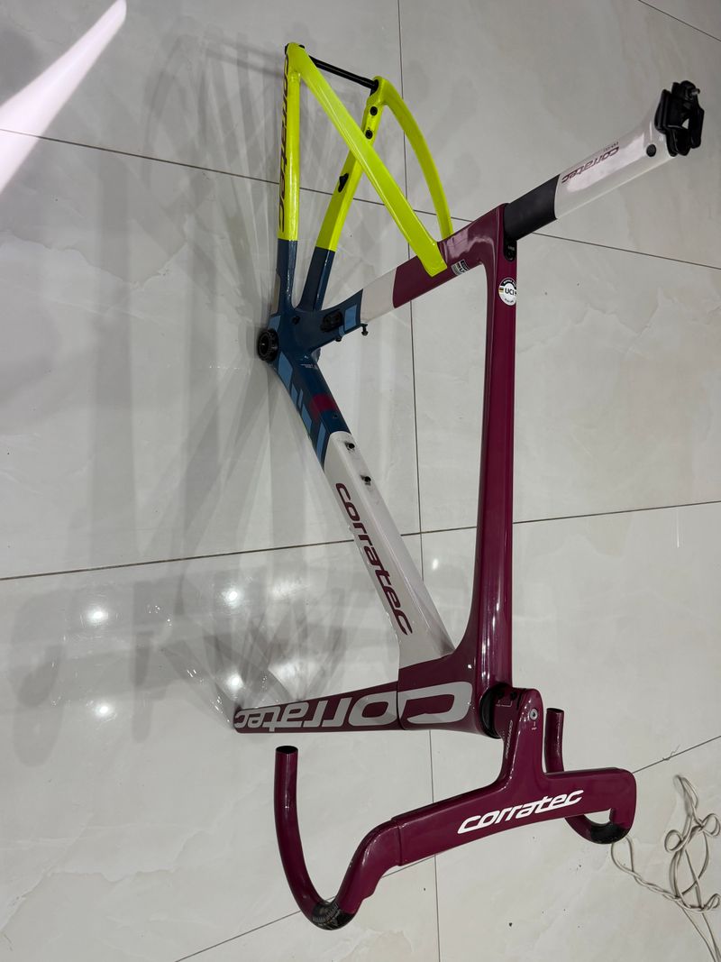 Used Corratec CCT EVO TEAM REPLICA 2024 Frameset 2024 Road & Gravel, White — image 4 of 5