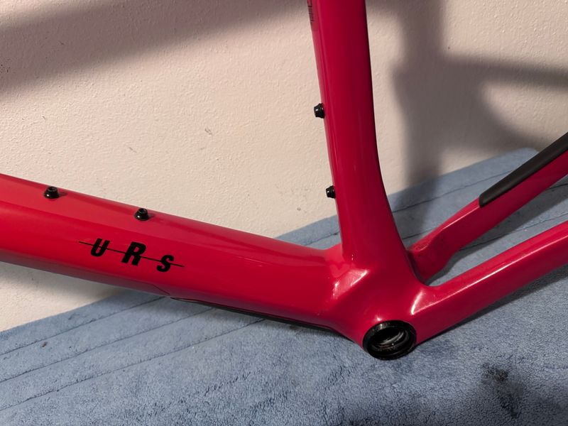 Used BMC URS 01 ONE 2022 Frameset 2022 Road & Gravel, Purple — image 4 of 6
