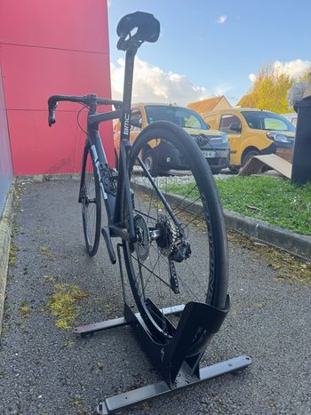 Used BMC Teammachine Shimano 105 Di2 2024 Road & Gravel — image 4 of 4
