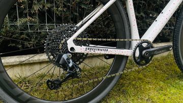 Used BMC URS 01 TWO 2023 2023 Road & Gravel, White — image 2 of 9