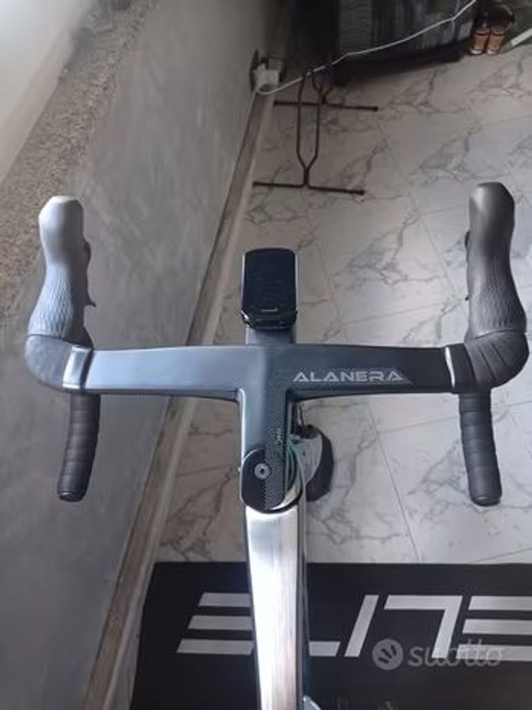Trek Emonda Da Strada 2023 Road & Gravel d'occasion — image 2 sur 6