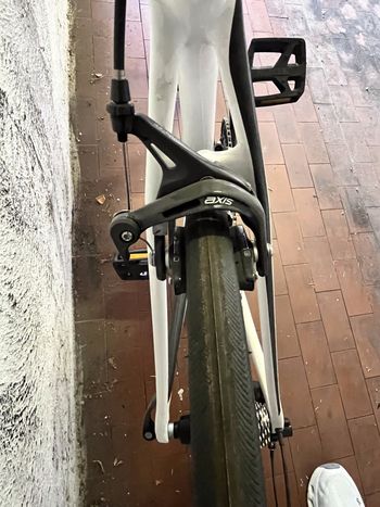 Used Specialized Amira Sport 2017 2017 Road & Gravel, White — image 4 of 6