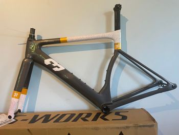 Used 3T Strada TEAM Frame 2022 Frameset 2022 Road & Gravel — image 2 of 5