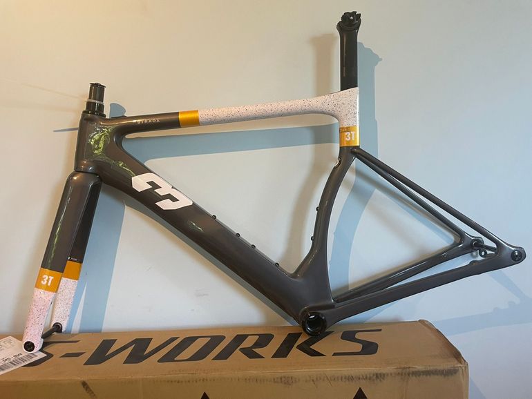 Used 3T Strada TEAM Frame 2022 Frameset 2022 Road & Gravel — image 2 of 5