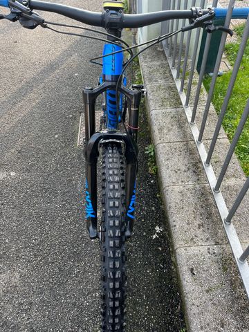 Brugt Giant Advanced Pro Carbon 2020 2020 Mountainbike — billede 5 af 8