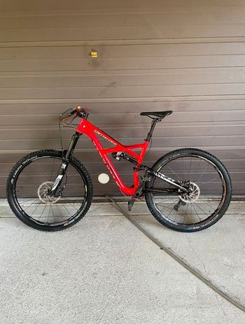 Used Specialized Enduro SRAM X01 2016 Mountainbike, Red, 29 — image 1 of 6