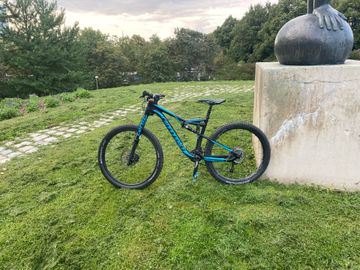 Used Cannondale Habit 4 2017 2017 Mountainbike, Black, 27.5 — image 3 of 5
