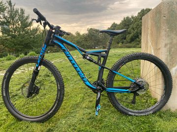 Used Cannondale Habit 4 2017 2017 Mountainbike, Black, 27.5 — image 2 of 5