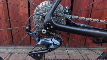 Used Trek Domane SLR 6 Disc 2017 2017 Road & Gravel, Schwarz — image 2 of 16