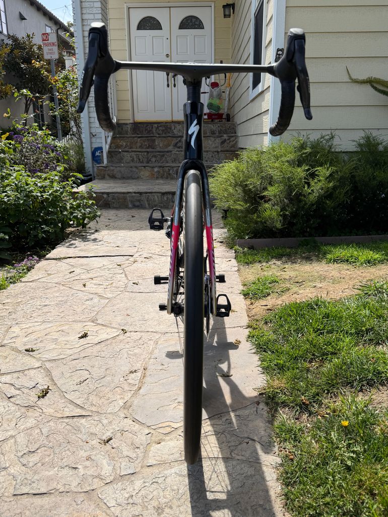 Used Specialized Tarmac SRAM Red 2025 Road & Gravel, Light Gray — image 6 of 22