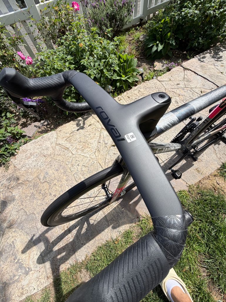 Used Specialized Tarmac SRAM Red 2025 Road & Gravel, Light Gray — image 13 of 22