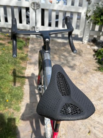 Used Specialized Tarmac SRAM Red 2025 Road & Gravel, Light Gray — image 16 of 22