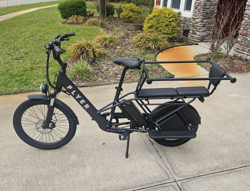 Used Flyer by Radio Flyer Via Pro 2024 2024 Urban & Touring