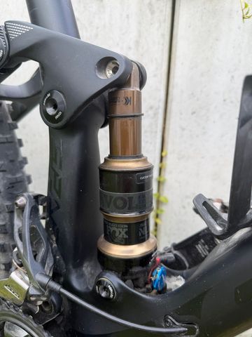 Used Scott Spark 900 Premium 2017 2017 Mountainbike, Black, 29 — image 8 of 11