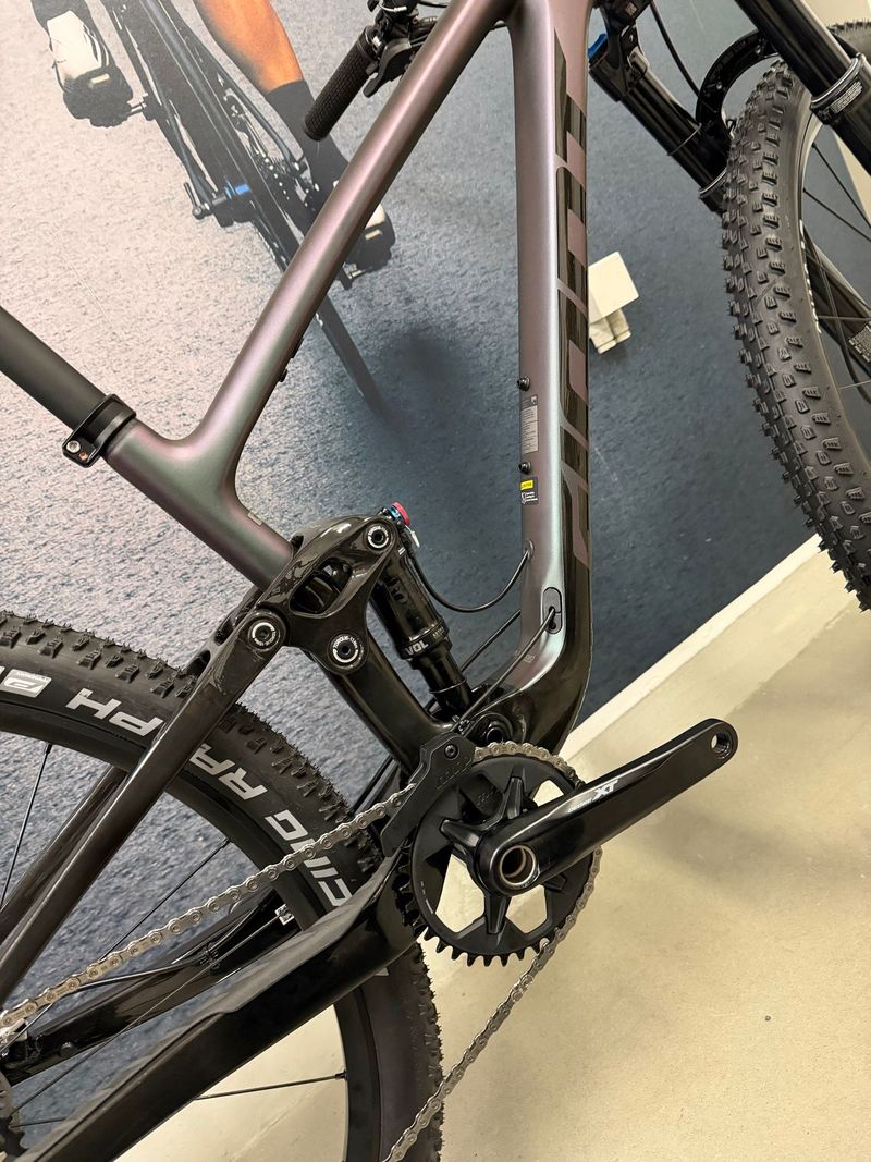 Używany Giant Anthem Shimano Deore XT 2025 Mountainbike — zdjęcie 7 z 10