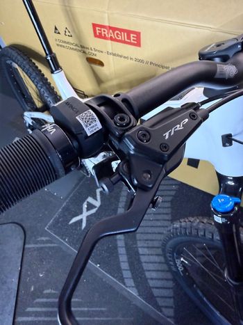 Použité Commencal META POWER SX AVINOX ESSENTIAL 2026 2026 Mountainbike — obrázek 2 z 6