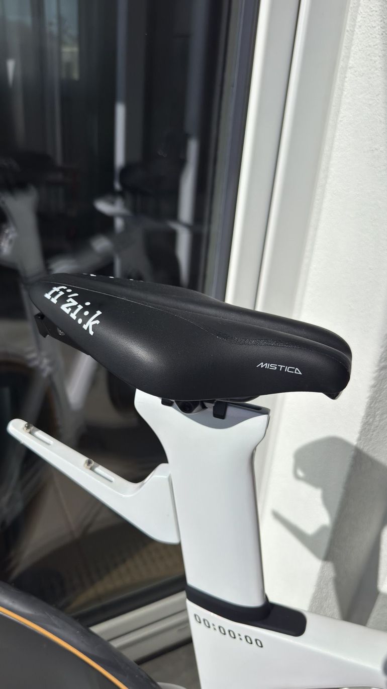 Used Velobuild Velobuild Custom SRAM Force eTap AXS 2025 Road & Gravel, White — image 8 of 12