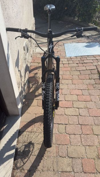 Used Specialized Stumpjumper Expert 2022 2022 Mountainbike — image 3 of 7