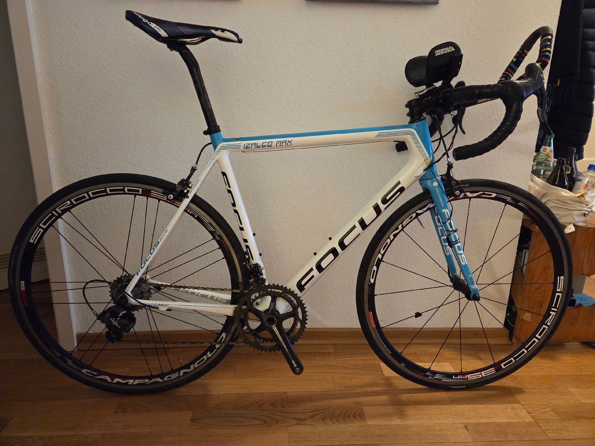 Focus Izalco Campagnolo Chorus 2016