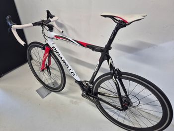 Used Pinarello Paris Campagnolo Chorus 2010 Road & Gravel, Weiß — image 7 of 16