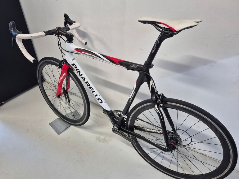 Used Pinarello Paris Campagnolo Chorus 2010 Road & Gravel, Weiß — image 7 of 16