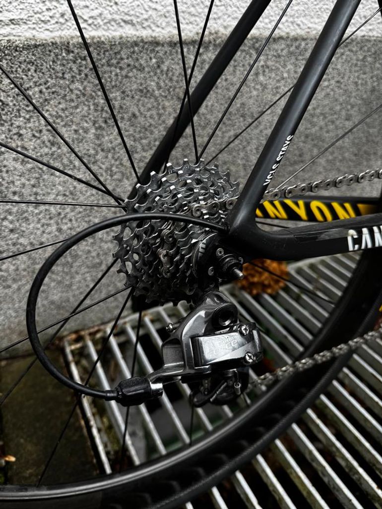 Used Canyon Ultimate SRAM Force 2016 Road & Gravel, Schwarz — image 8 of 12